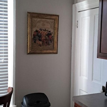 Beautiful Downstairs 1Bed 1Bth Charmer- Pet Friendly Michigan City Εξωτερικό φωτογραφία