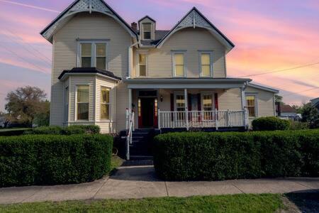 Beautiful Downstairs 1Bed 1Bth Charmer- Pet Friendly Michigan City Εξωτερικό φωτογραφία
