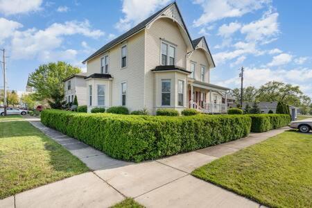 Beautiful Downstairs 1Bed 1Bth Charmer- Pet Friendly Michigan City Εξωτερικό φωτογραφία