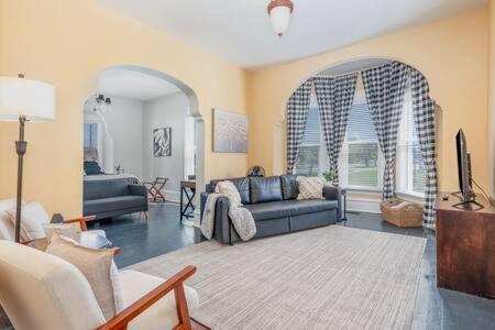 Beautiful Downstairs 1Bed 1Bth Charmer- Pet Friendly Michigan City Εξωτερικό φωτογραφία