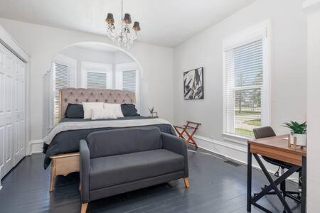 Beautiful Downstairs 1Bed 1Bth Charmer- Pet Friendly Michigan City Εξωτερικό φωτογραφία